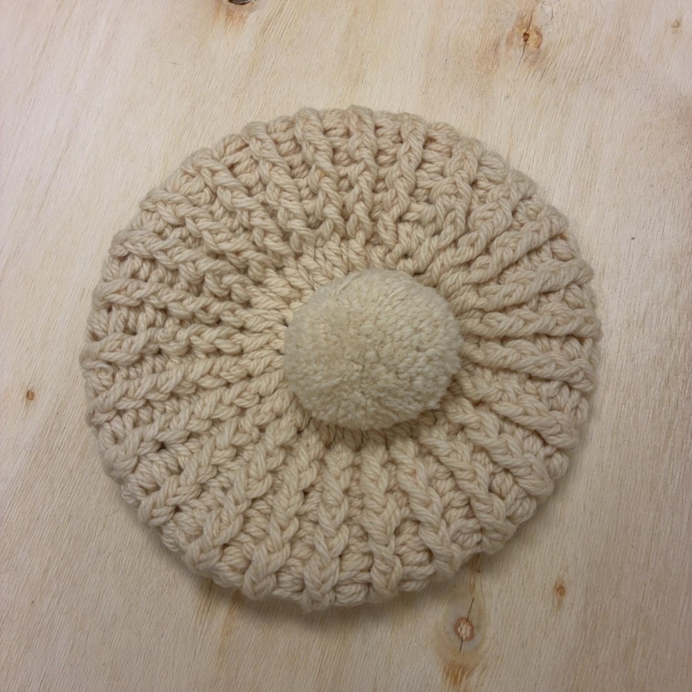 Vintage Gimbels Hat Beret Womens One Size White Wool Crochet Pom Pom Italy